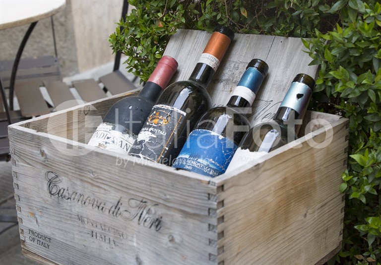Toscana-Montalcino-Vino