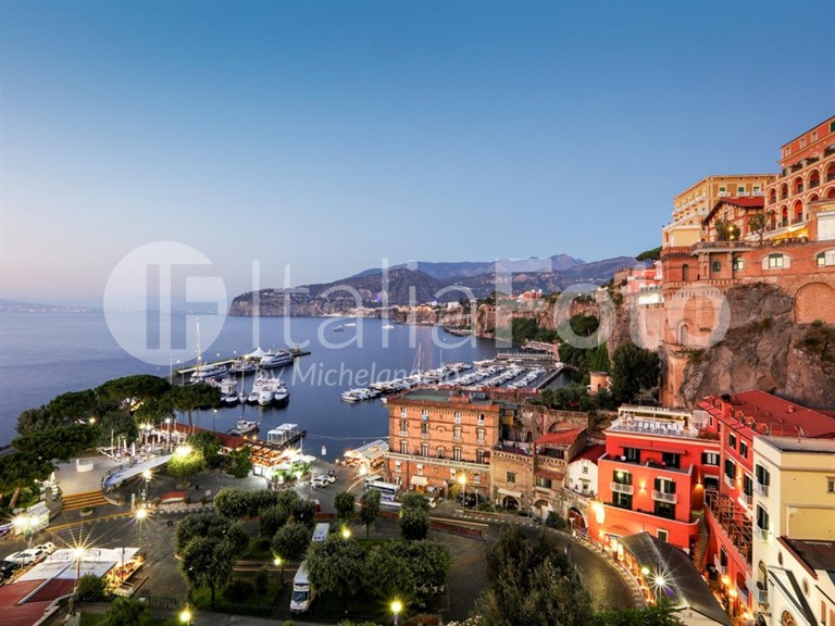 Il Faro - Sorrento