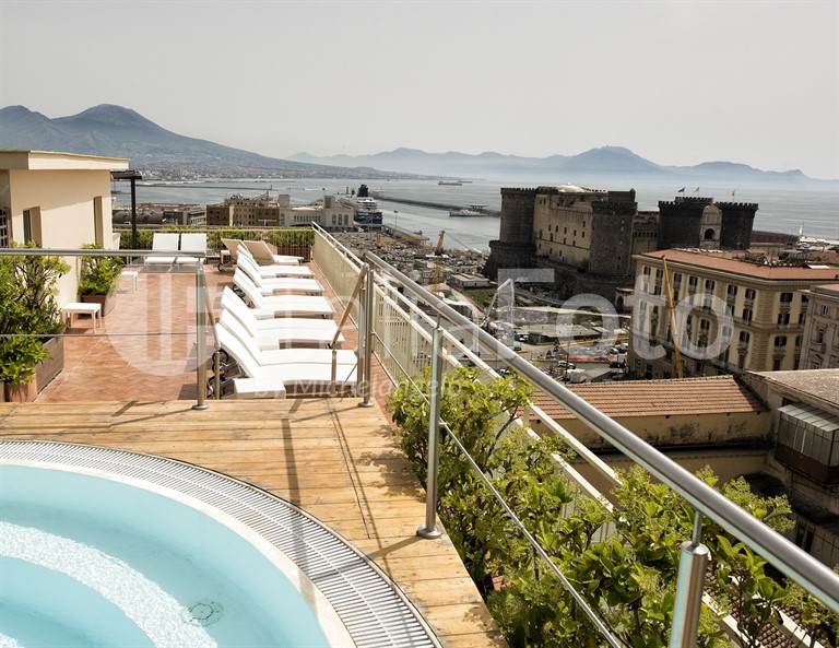 Mediterraneo Napoli - Napoli