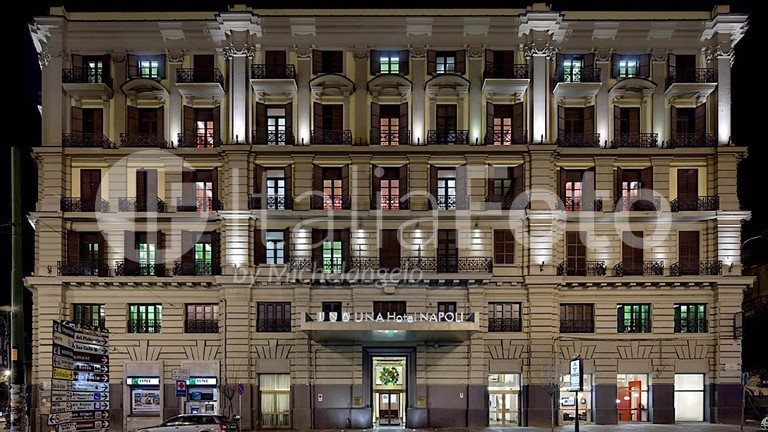 Unahotels Napoli - Napoli