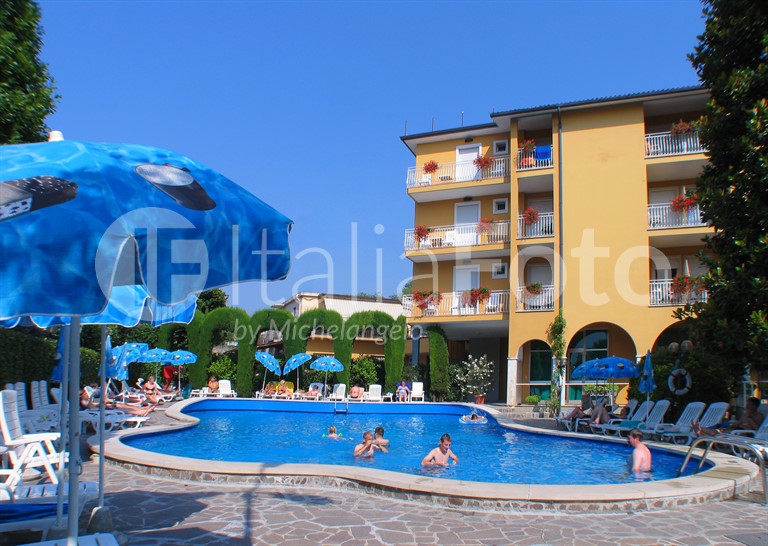 Hotel Bisesti - Garda