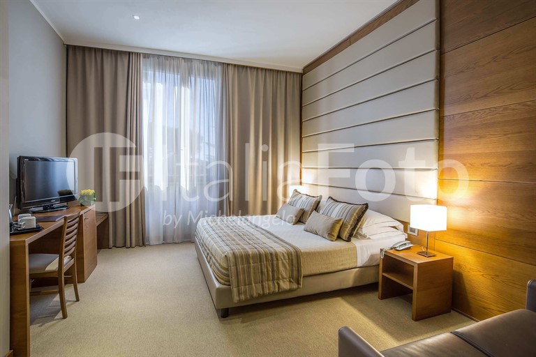 Occidental Aurelia - Rome