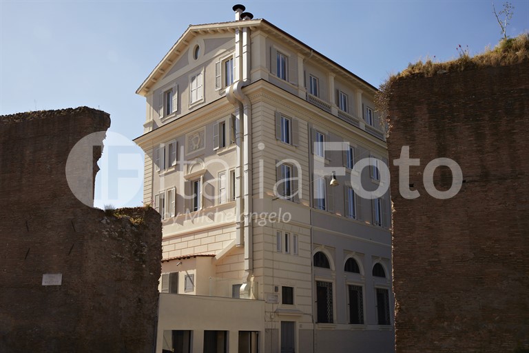 The Building - Rome