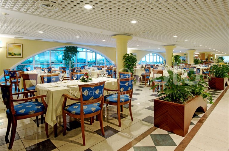 Aparthotel Holiday - Bibione
