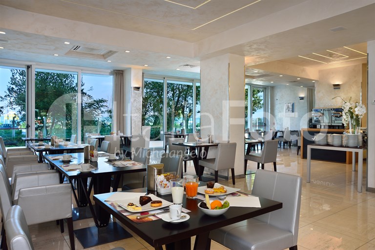  Mercure Rimini Artis - Rimini